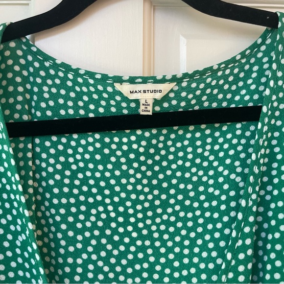 Max Studio green wrap dress - Picture 3 of 7